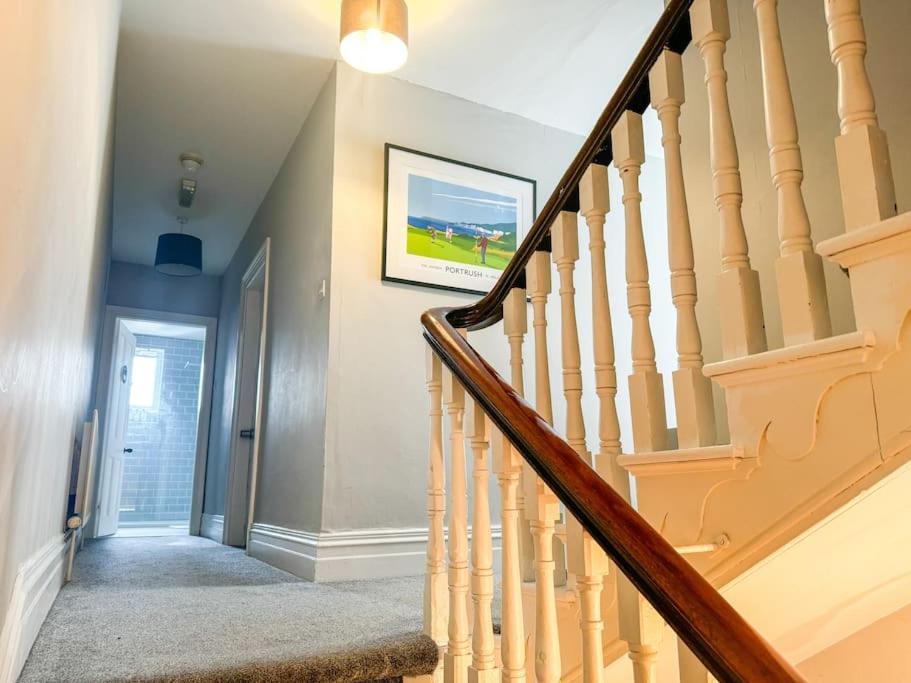The Victorian Townhouse Portrush Villa Exterior photo