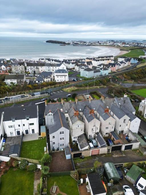The Victorian Townhouse Portrush Villa Exterior photo