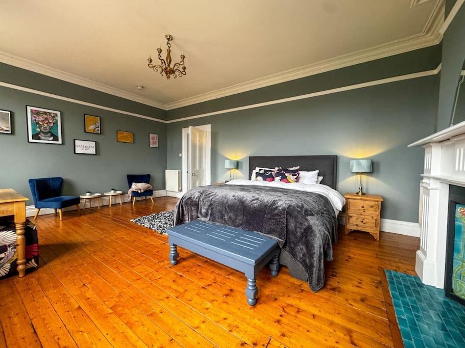 The Victorian Townhouse Portrush Villa Exterior photo