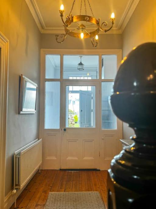 The Victorian Townhouse Portrush Villa Exterior photo