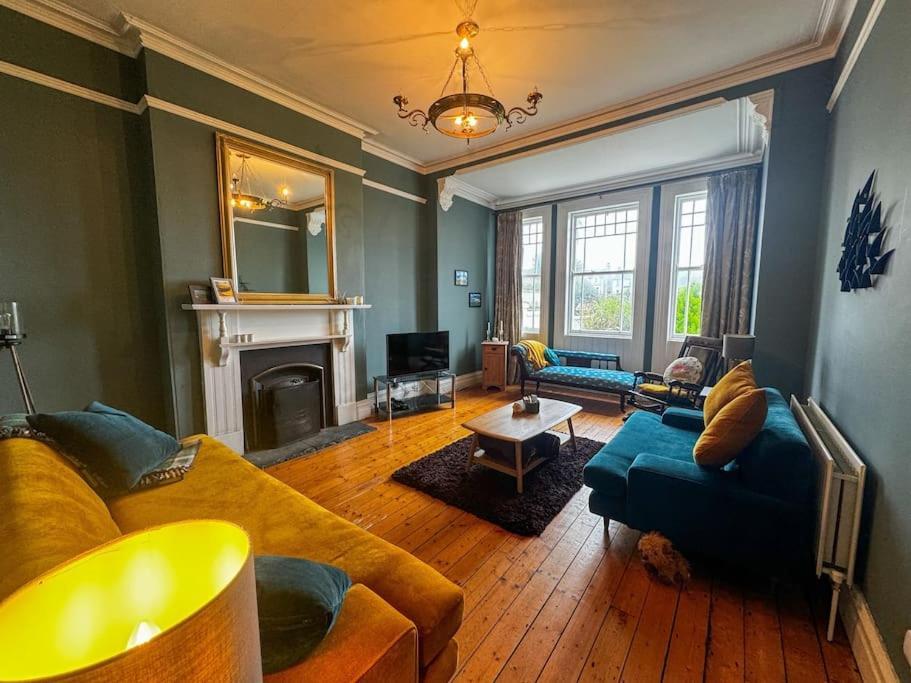 The Victorian Townhouse Portrush Villa Exterior photo