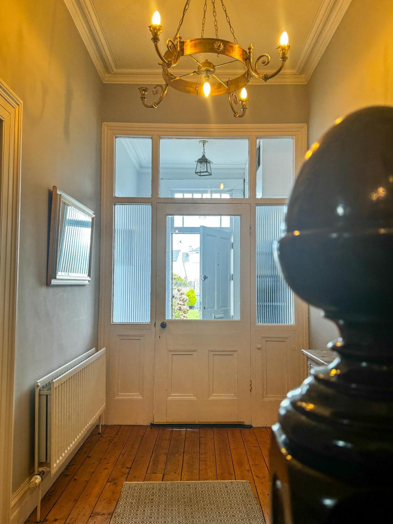 The Victorian Townhouse Portrush Villa Exterior photo